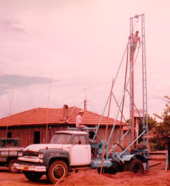 bg-image